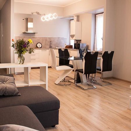Lg Apartment Stresa Kültér fotó