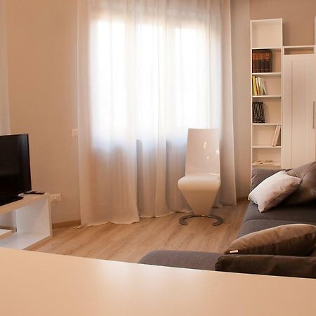 Lg Apartment Stresa Kültér fotó